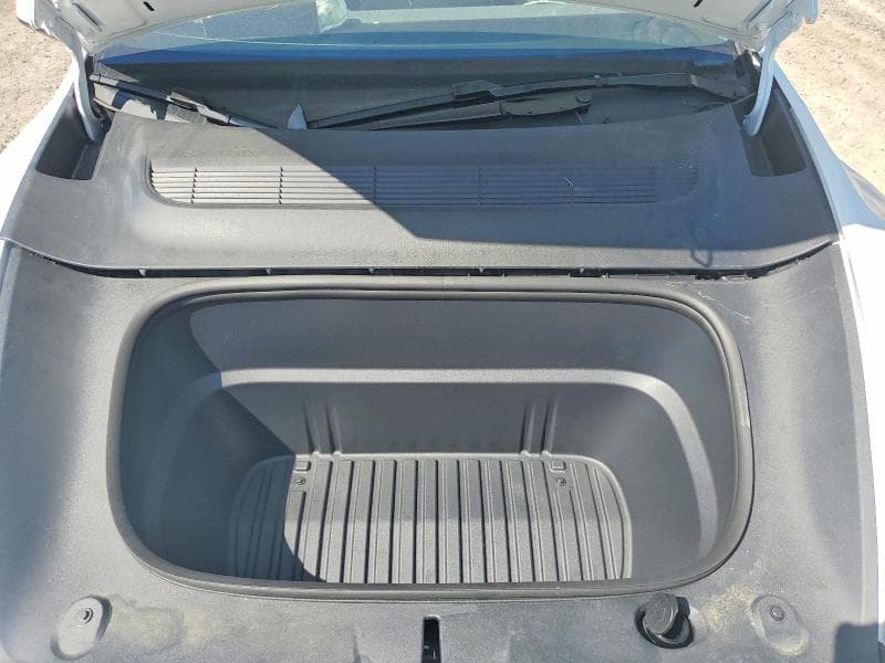 2026 TESLA MODEL Y 11