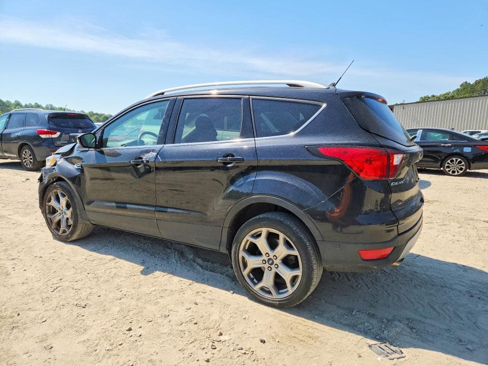 2019 FORD ESCAPE TITANIUM 2