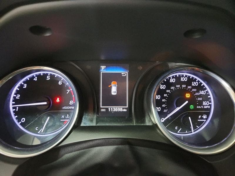 2020 TOYOTA CAMRY SE SE 9