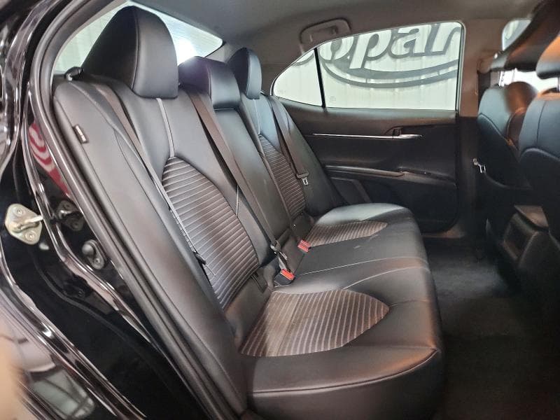 2020 TOYOTA CAMRY SE SE 10
