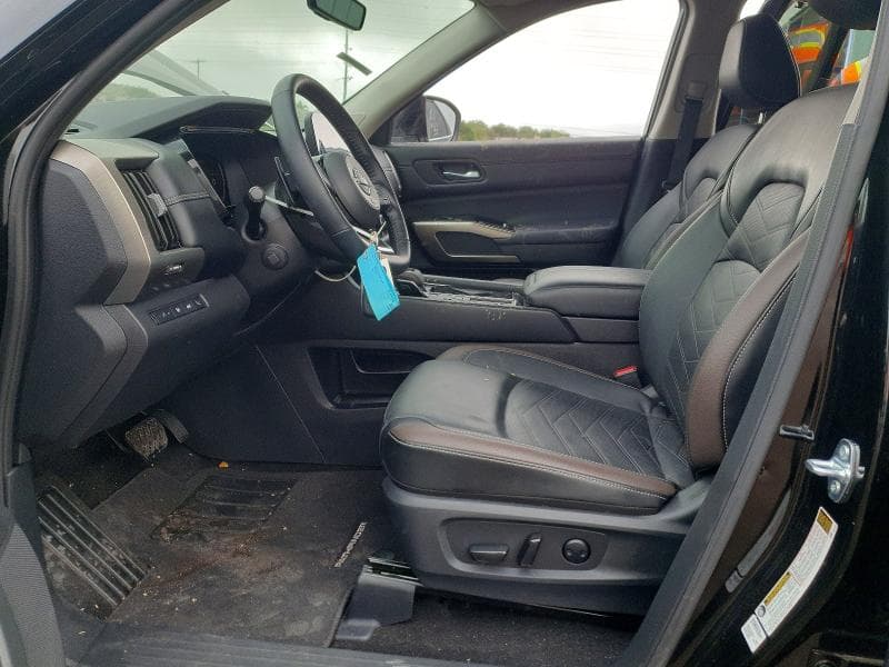 2025 NISSAN PATHFINDER PLATINUM PLATINUM 7
