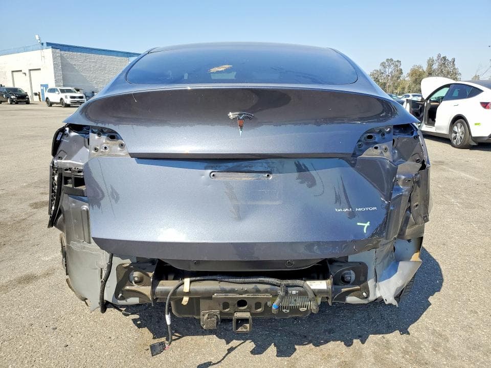 2023 TESLA MODEL Y 6