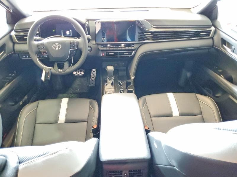 2025 TOYOTA CAMRY SE SE 8