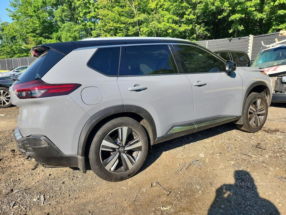 2021 NISSAN ROGUE 3