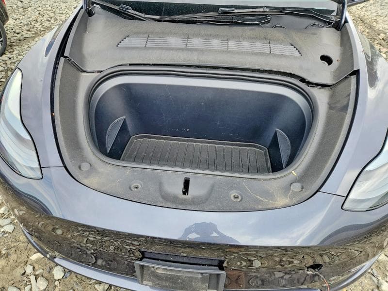 2025 TESLA MODEL Y 11