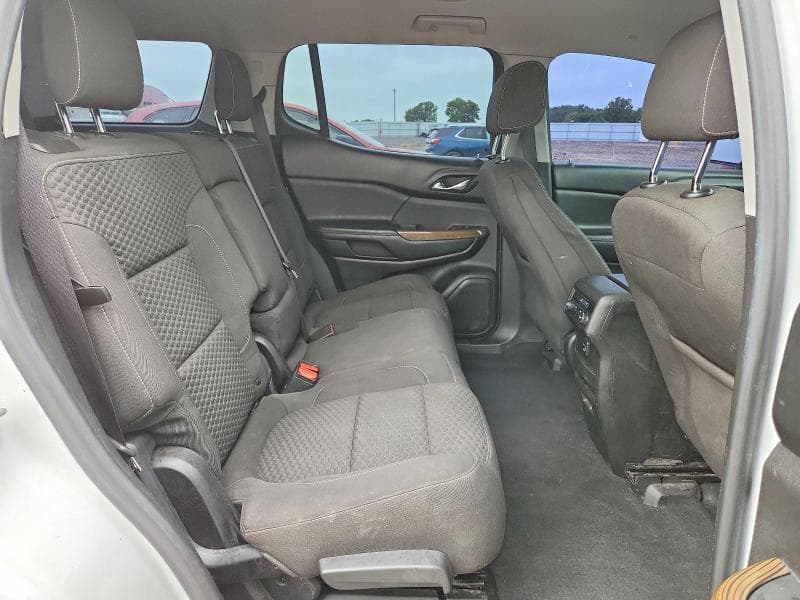 2017 GMC ACADIA SLE 11