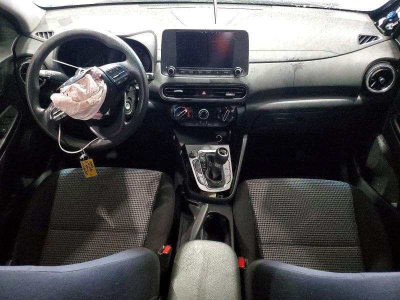 2023 HYUNDAI KONA SE 8