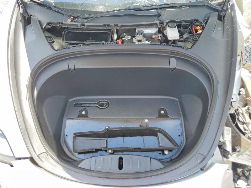 2018 TESLA MODEL 3 11