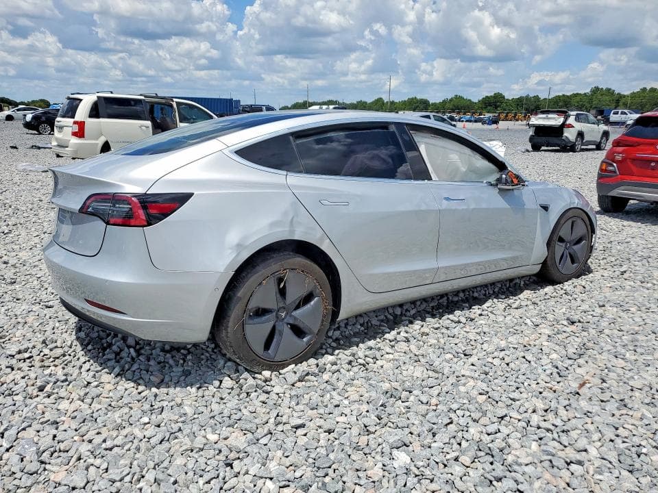 2018 TESLA MODEL 3 3