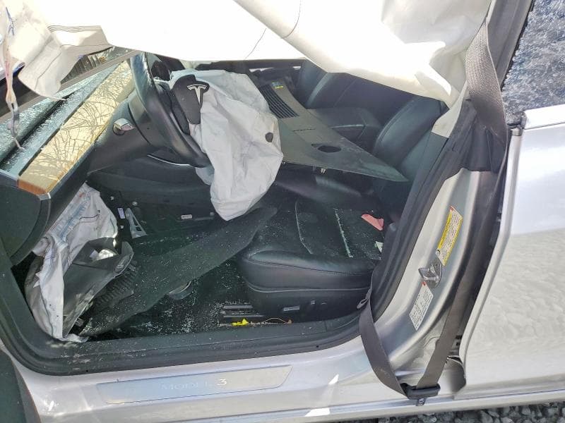 2018 TESLA MODEL 3 7