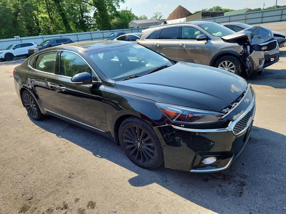 2018 KIA CADENZA PREMIUM 4