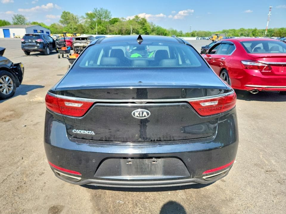 2018 KIA CADENZA PREMIUM 6