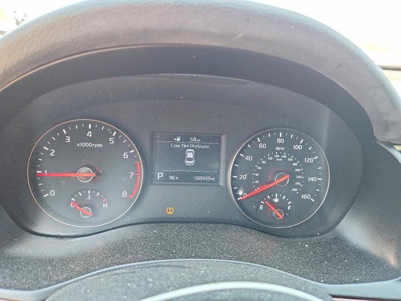 2018 KIA CADENZA PREMIUM 9