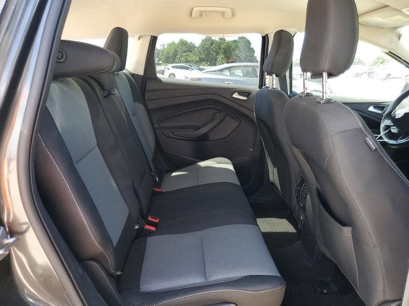 2019 FORD ESCAPE SE 12