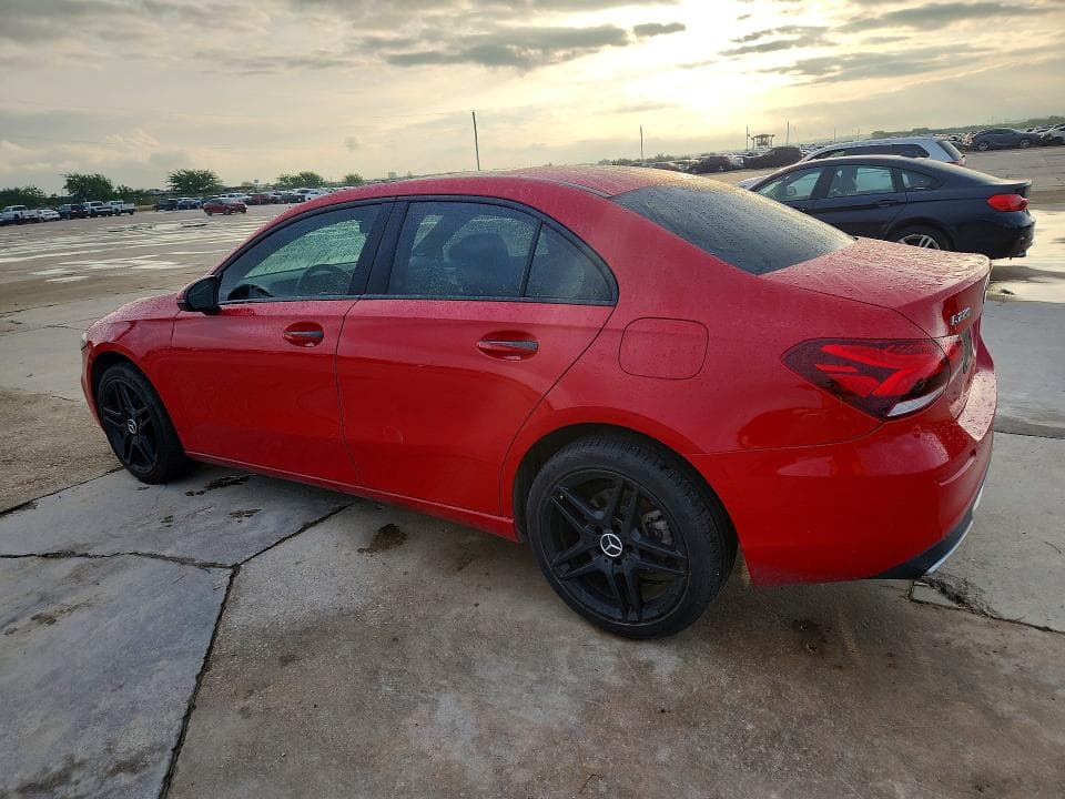 2019 MERCEDES-BENZ A 220 220 2