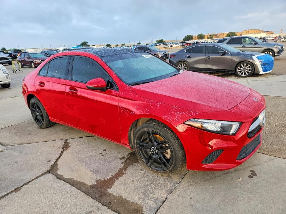 2019 MERCEDES-BENZ A 220 220 4