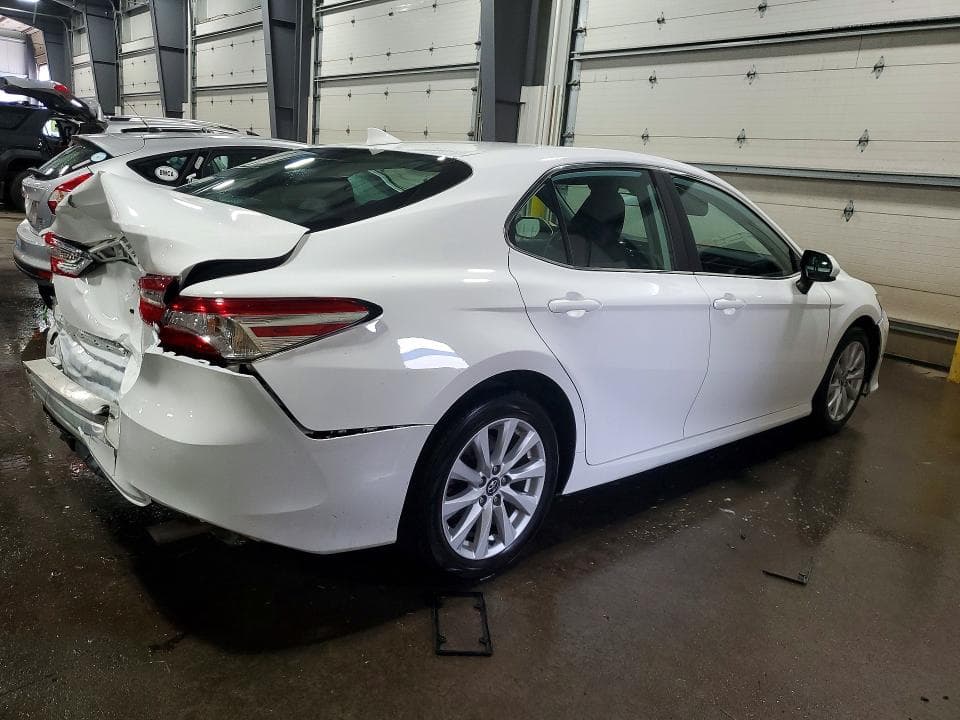 2020 TOYOTA CAMRY LE LE 3