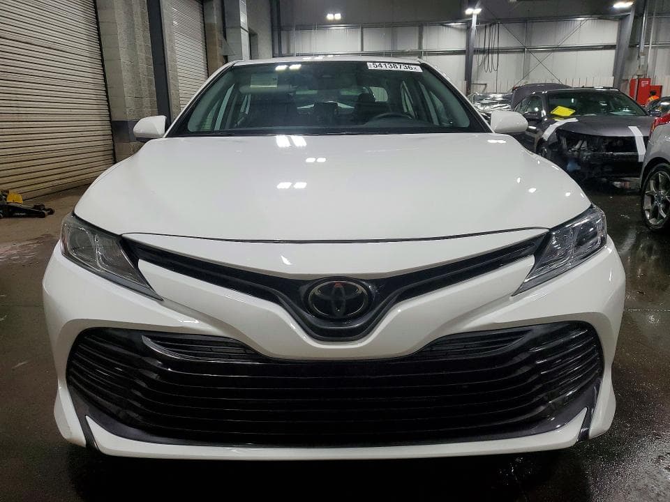 2020 TOYOTA CAMRY LE LE 5