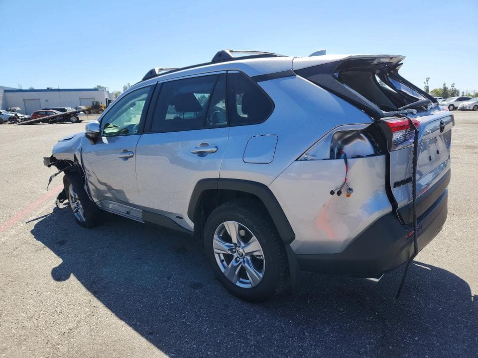 2025 TOYOTA RAV4 LE 2