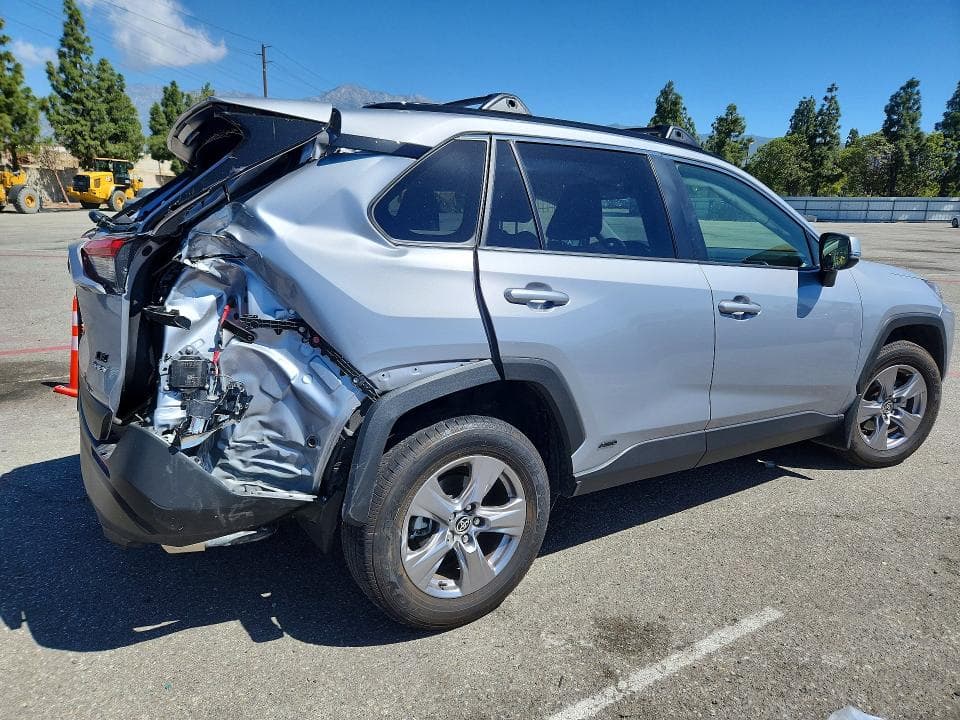 2025 TOYOTA RAV4 LE 3