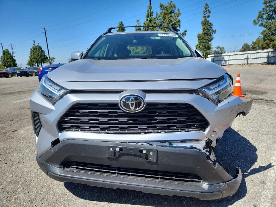 2025 TOYOTA RAV4 LE 5