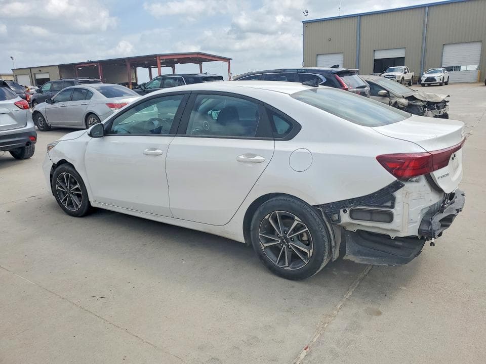 2023 KIA FORTE LXS 2