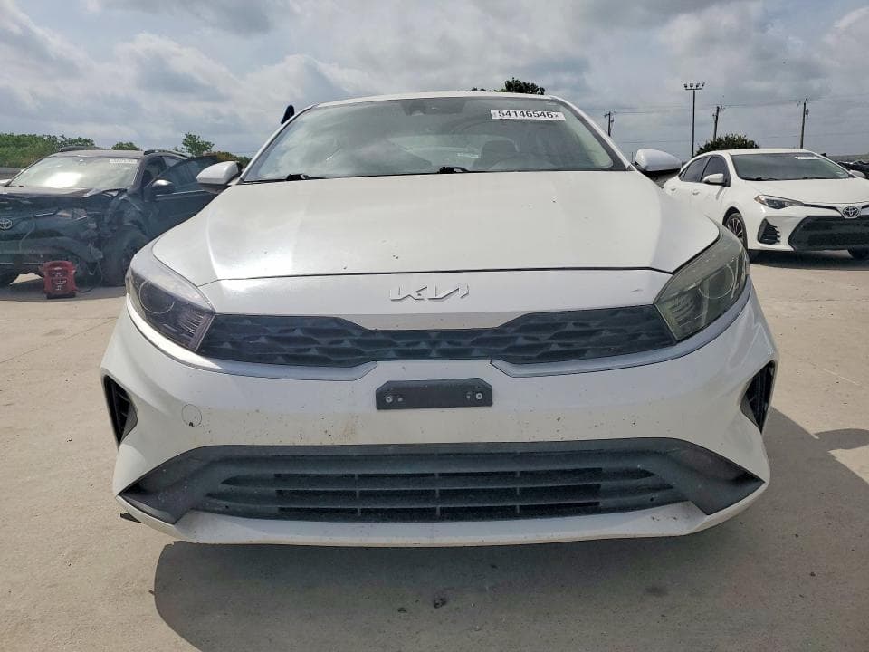 2023 KIA FORTE LXS 5