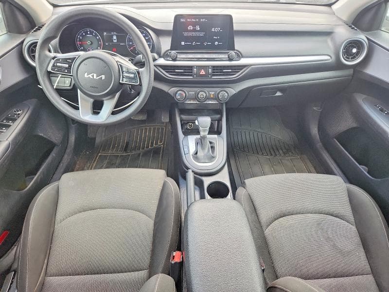 2023 KIA FORTE LXS 8
