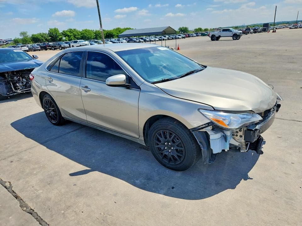 2017 TOYOTA CAMRY LE LE 4