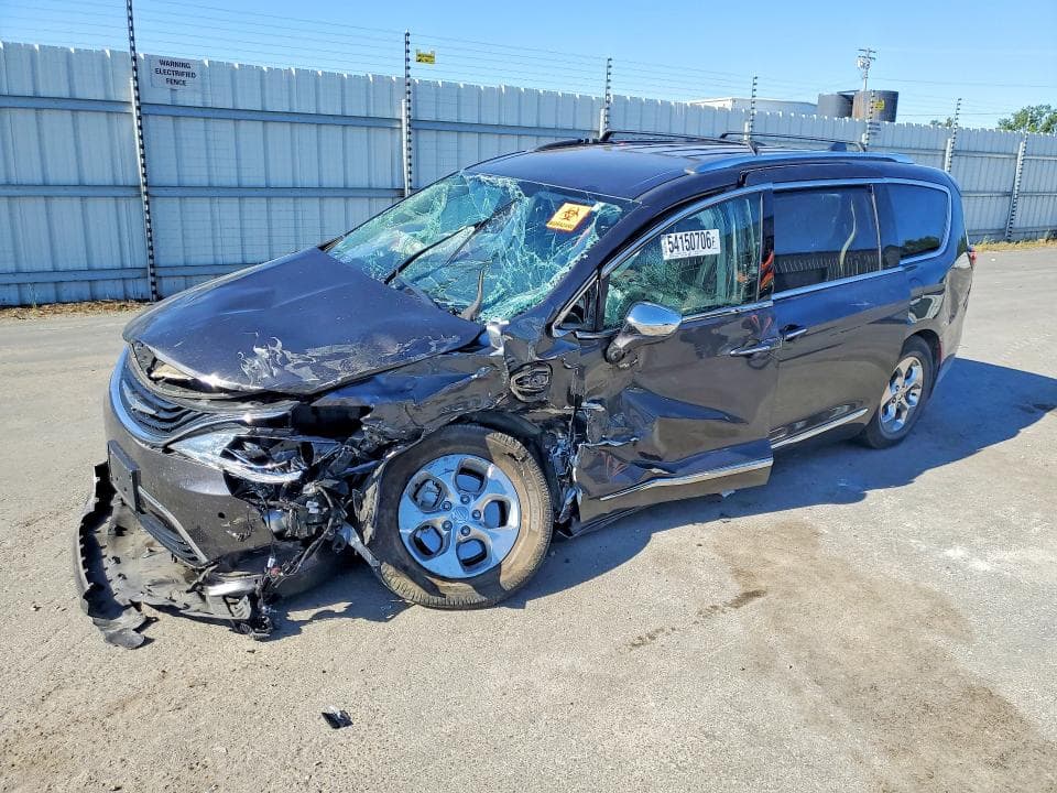2018 CHRYSLER PACIFICA HYBRID LIMITED