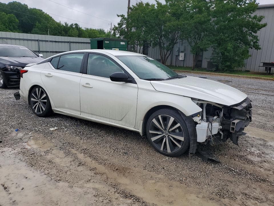 2022 NISSAN ALTIMA SR 4