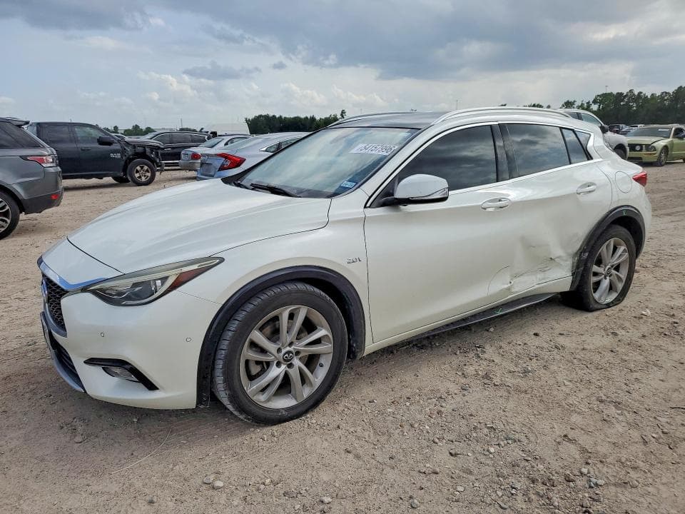 2017 INFINITI QX30 BASE - 1