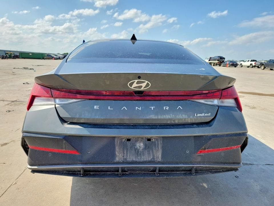 2024 HYUNDAI ELANTRA LIMITED 6