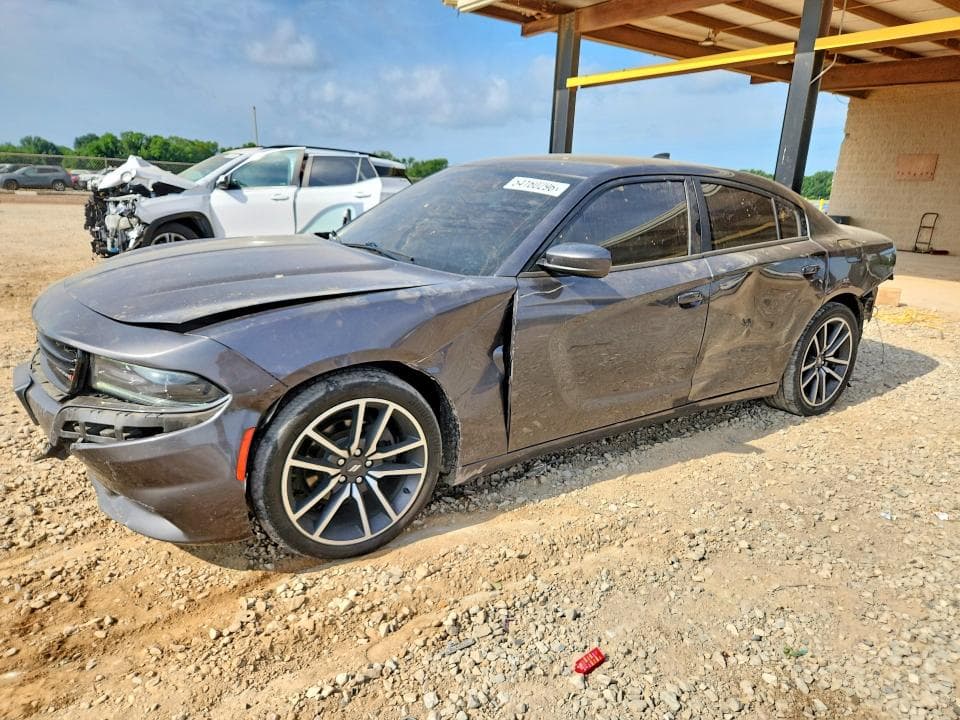 2017 DODGE CHARGER SXT 1