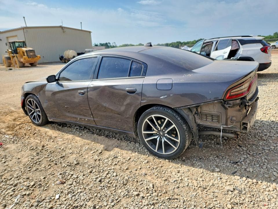 2017 DODGE CHARGER SXT 2