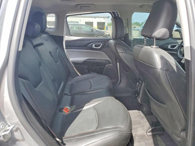 2022 JEEP COMPASS LATITUDE LUX 11
