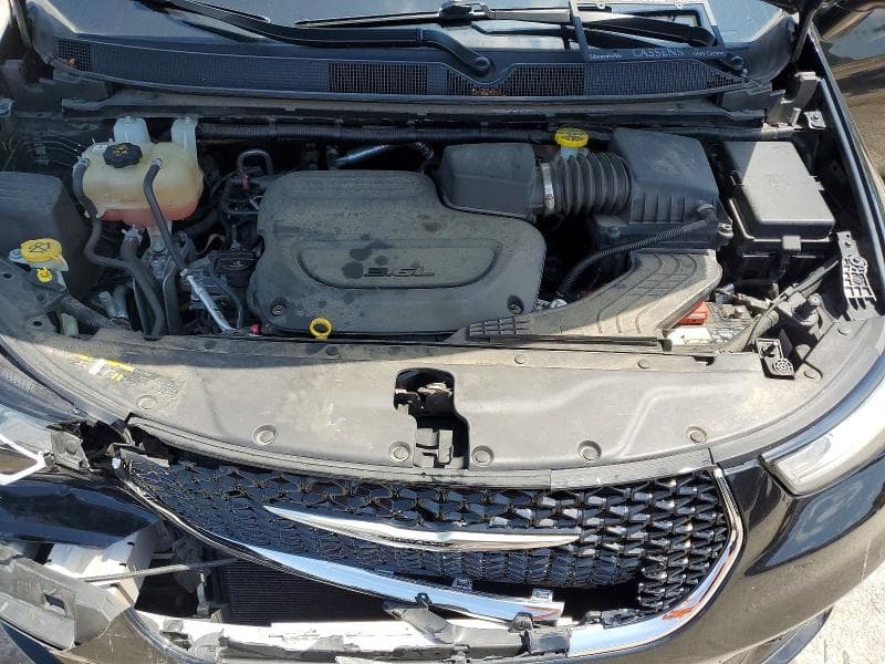 2022 CHRYSLER PACIFICA LIMITED 11
