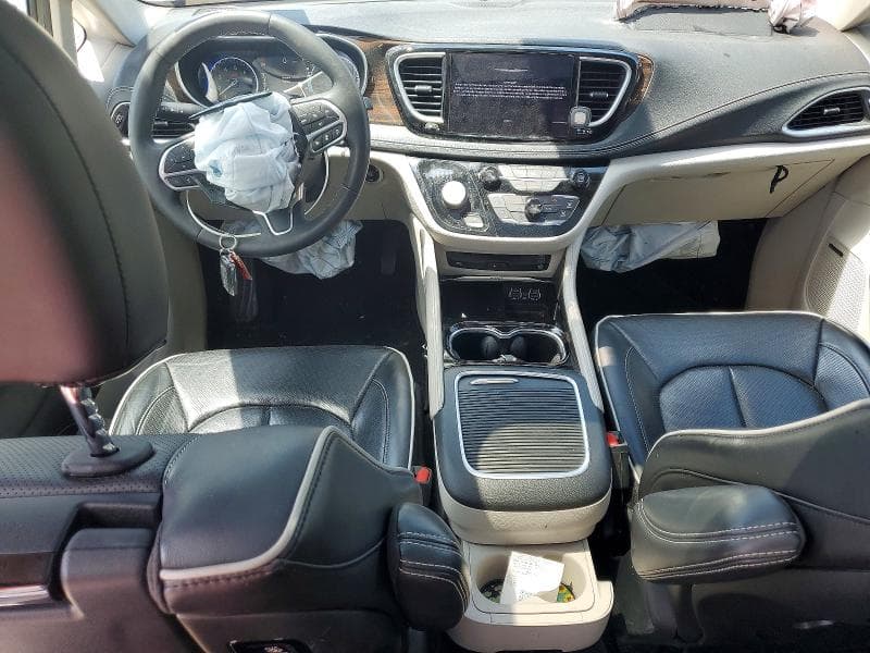 2022 CHRYSLER PACIFICA LIMITED 8