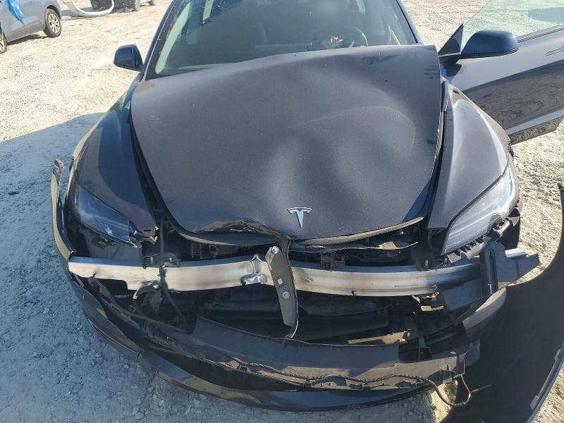 2025 TESLA MODEL 3 11