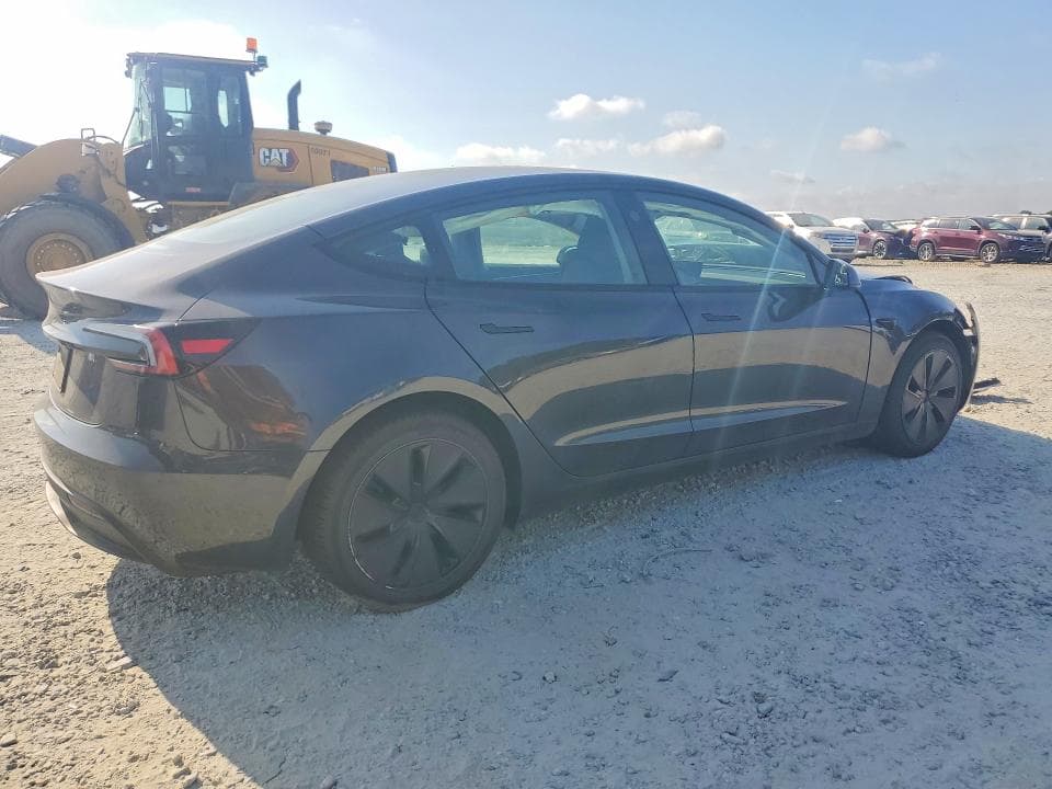 2025 TESLA MODEL 3 3