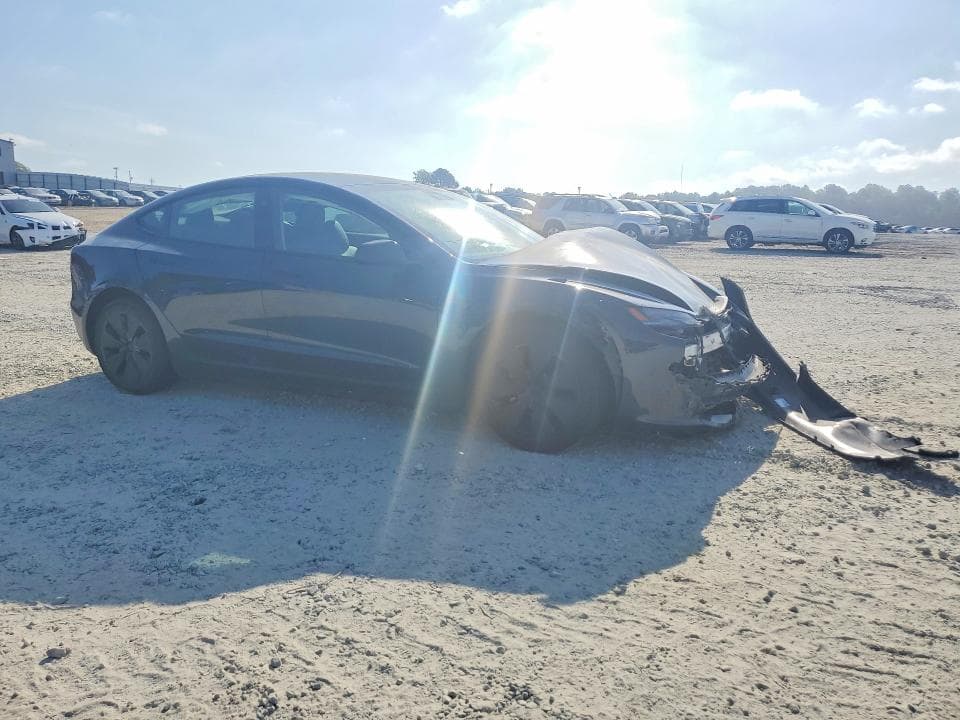 2025 TESLA MODEL 3 4