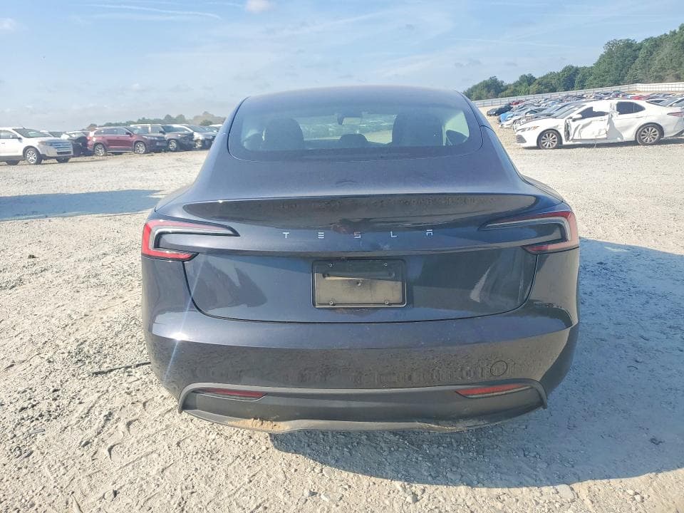 2025 TESLA MODEL 3 6