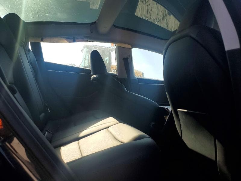 2025 TESLA MODEL 3 10
