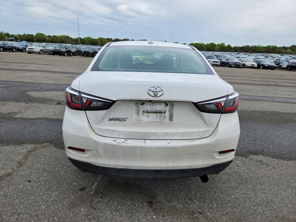 2019 TOYOTA YARIS L 6