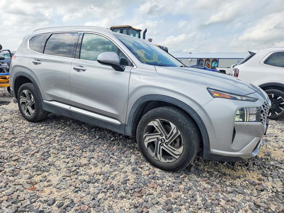 2021 HYUNDAI SANTA FE SEL 4