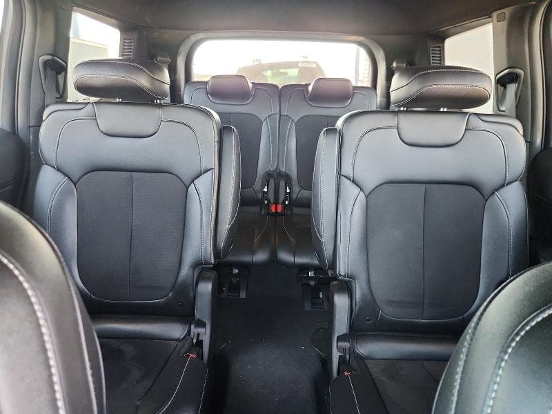 2024 JEEP GRAND CHEROKEE L LAREDO 10