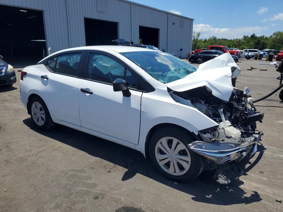 2021 NISSAN VERSA S 4