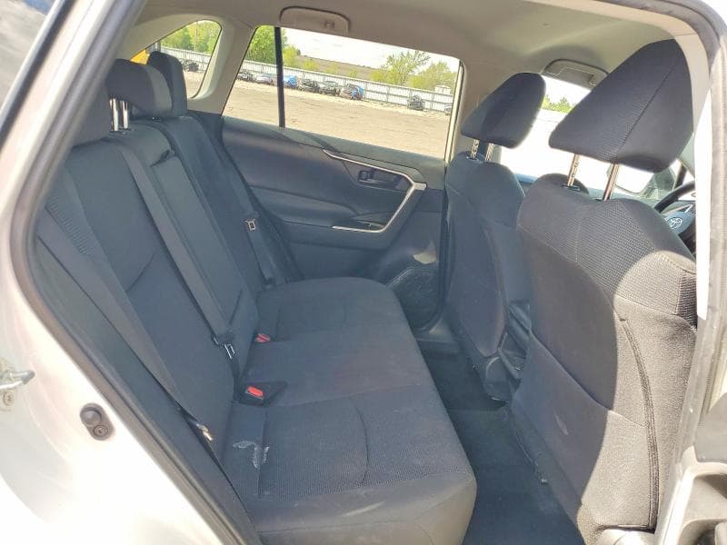 2021 TOYOTA RAV4 LE 11
