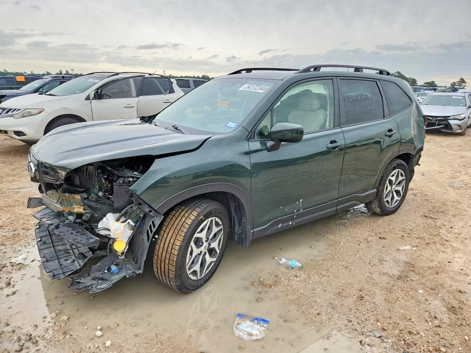 2023 SUBARU FORESTER PREMIUM - 1