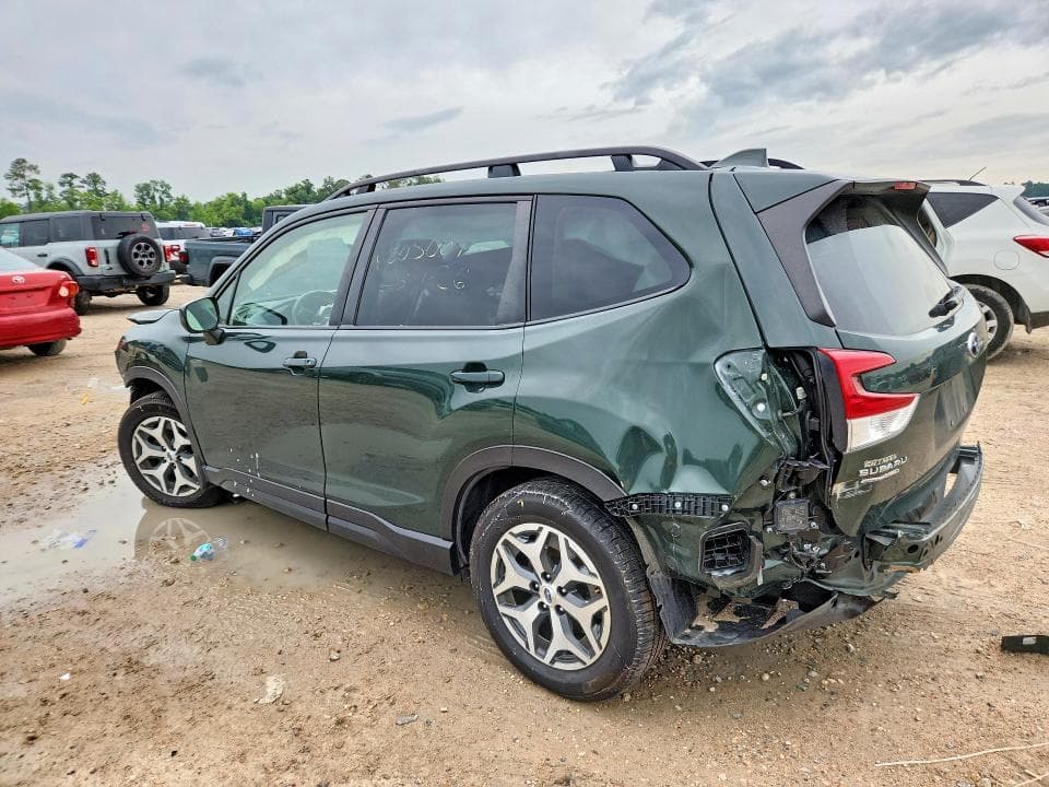 2023 SUBARU FORESTER PREMIUM 2